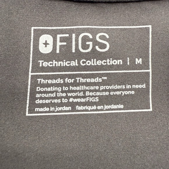 FIGS Women's Dark Harbor 1 pocket Scrub Top Solid Black Medical Shirt 1000211 - Picture 3 of 5